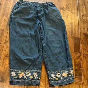Butterfly Embroidered Denim Capris